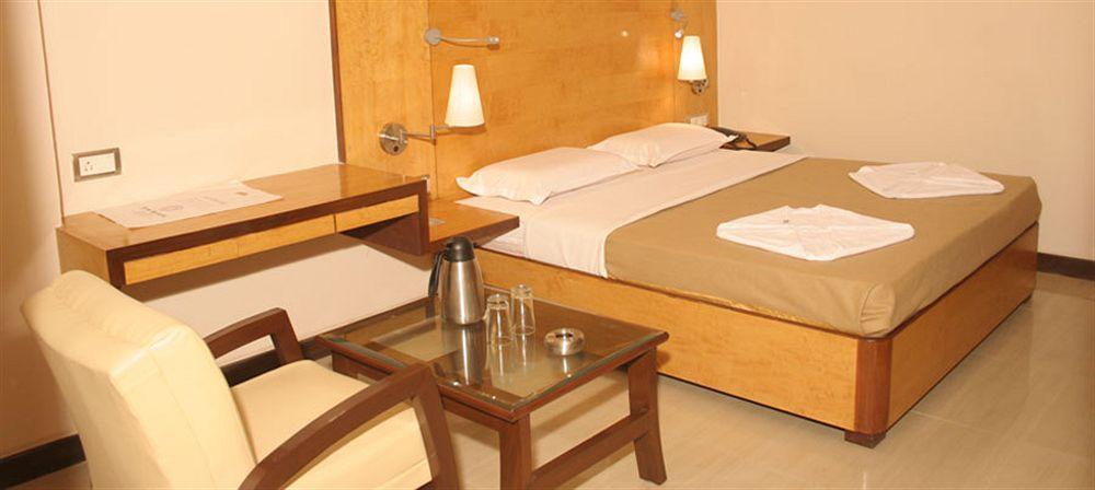 Hotel Kanishka Phg Bangalore Luaran gambar