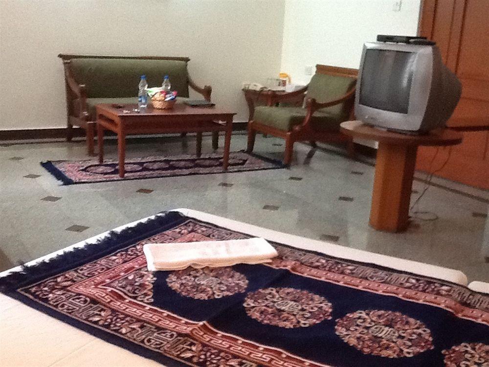 Hotel Kanishka Phg Bangalore Luaran gambar